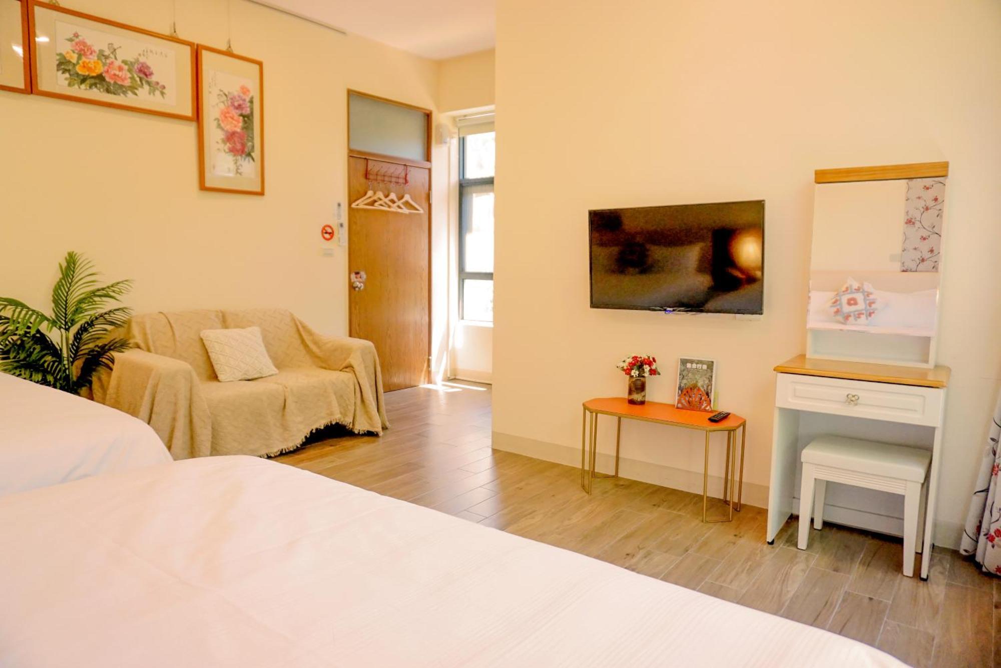 Pottery Flower B&B Jiji Dış mekan fotoğraf